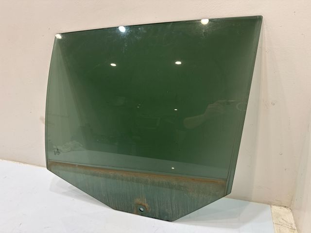 bontott BMW 5 E61 Bal hátsó Ablak