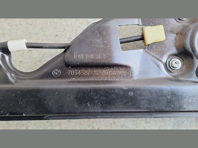 bontott BMW 5 E61 Bal hátsó Ablakemelő Szerkezet (Elektromos)