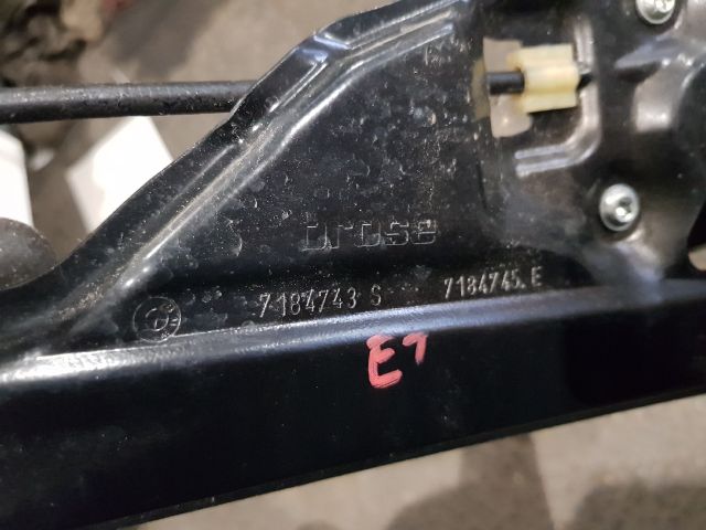 bontott BMW 5 E61 Bal hátsó Ablakemelő Szerkezet (Elektromos)