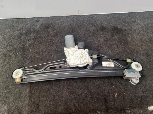 bontott BMW 5 E61 Bal hátsó Ablakemelő Szerkezet (Elektromos)