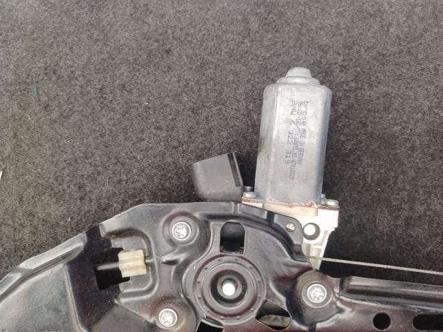 bontott BMW 5 E61 Bal hátsó Ablakemelő Szerkezet (Elektromos)