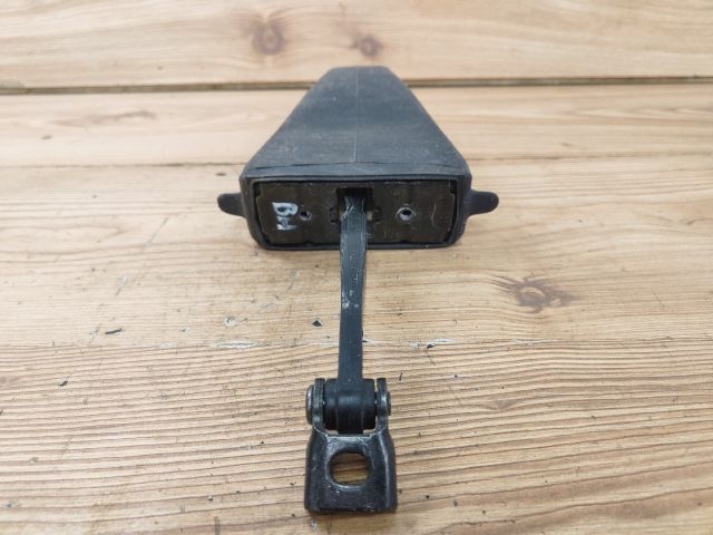 bontott BMW 5 E61 Bal hátsó Ajtóhatároló