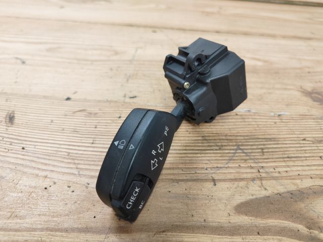 bontott BMW 5 E61 Bal Kormánykapcsoló Irányjelző