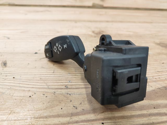 bontott BMW 5 E61 Bal Kormánykapcsoló Irányjelző