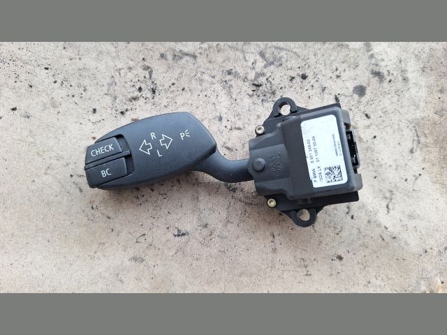 bontott BMW 5 E61 Bal Kormánykapcsoló Irányjelző