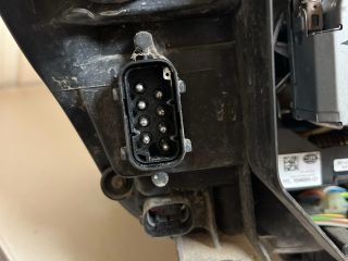 bontott BMW 5 E61 Bal Xenon Fényszóró