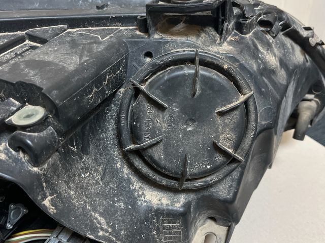 bontott BMW 5 E61 Bal Xenon Fényszóró