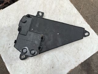 bontott BMW 5 E61 Biztosítéktábla Csomagtér