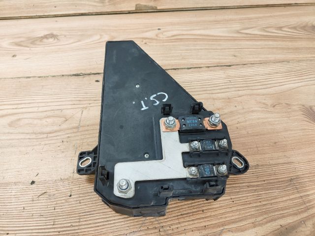 bontott BMW 5 E61 Biztosítéktábla Csomagtér