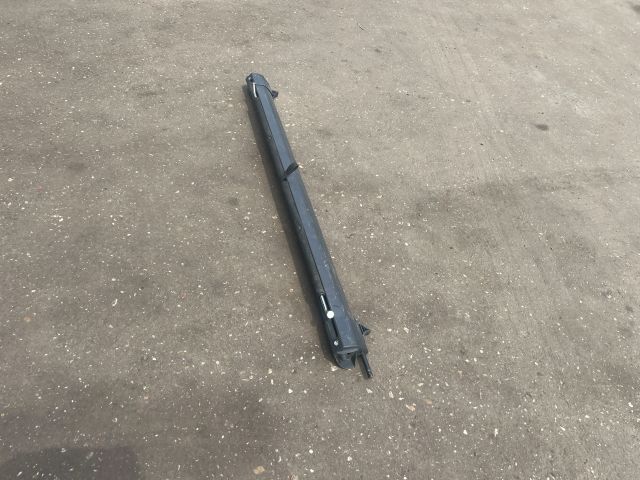 bontott BMW 5 E61 Csomagtér Roló