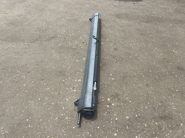 bontott BMW 5 E61 Csomagtér Roló