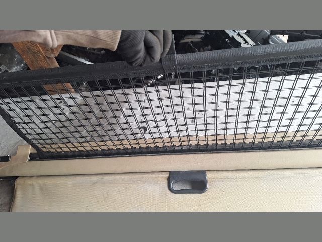 bontott BMW 5 E61 Csomagtér Roló