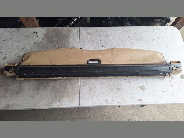 bontott BMW 5 E61 Csomagtér Roló