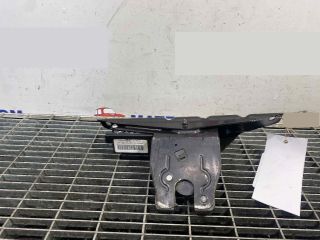 bontott BMW 5 E61 Csomagtérajtó Ütköző