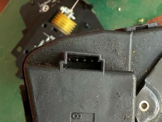 bontott BMW 5 E61 Csomagtérajtó Zárszerkezet