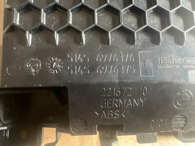 bontott BMW 5 E61 Első Hamutartó