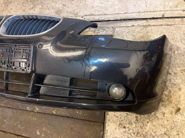 bontott BMW 5 E61 Első Lökhárító (Részeivel)