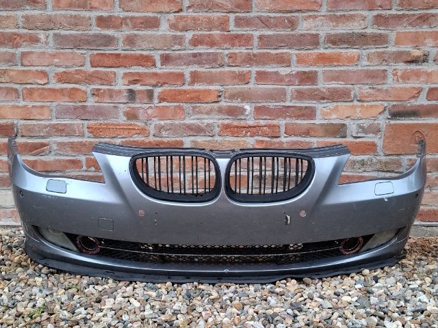 bontott BMW 5 E61 Első Lökhárító (Részeivel)