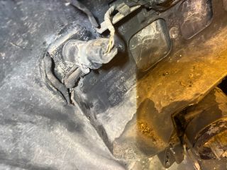 bontott BMW 5 E61 Első Lökhárító (Részeivel)