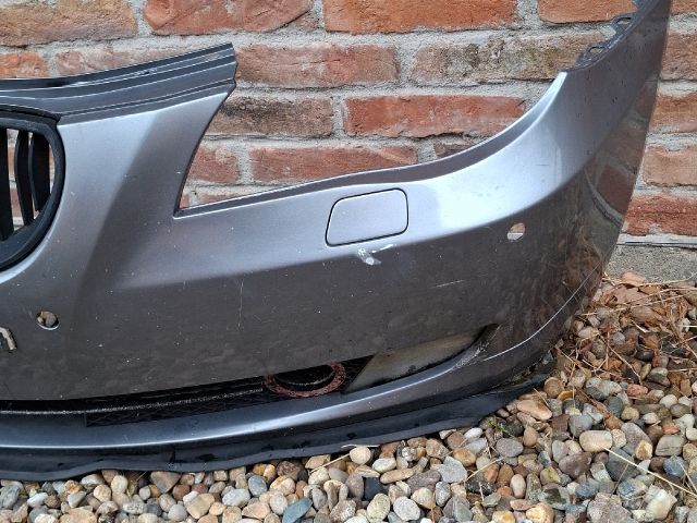 bontott BMW 5 E61 Első Lökhárító (Részeivel)