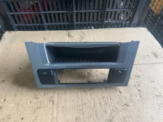 bontott BMW 5 E61 Első Tároló Rekesz