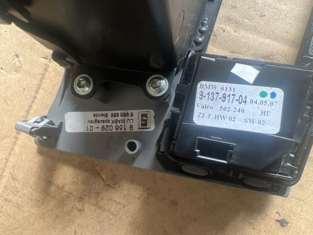 bontott BMW 5 E61 Első Tároló Rekesz