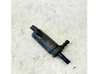 bontott BMW 5 E61 Fényszórómosó Szivattyú