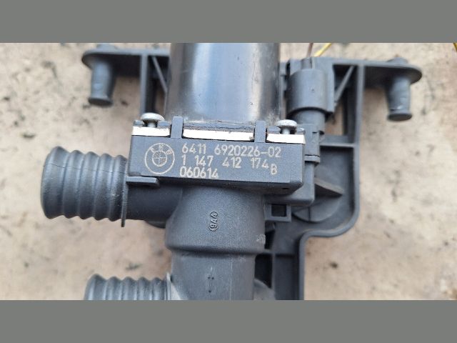 bontott BMW 5 E61 Fűtéscsap