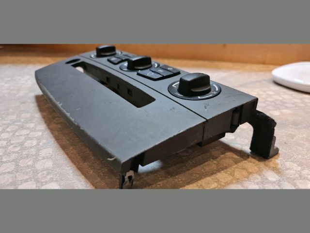 bontott BMW 5 E61 Fűtéskapcsoló (manuális klímás)