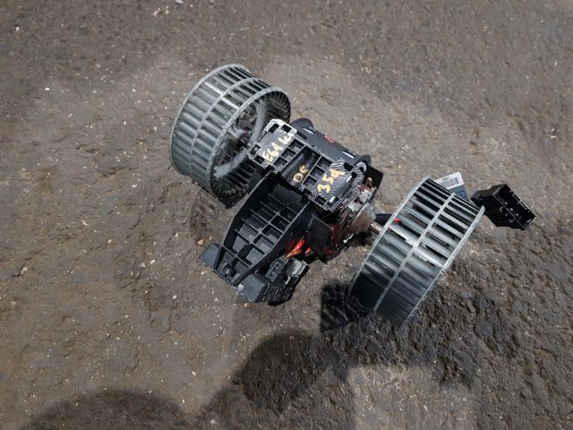 bontott BMW 5 E61 Fűtőmotor (Klímás)