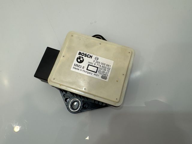 bontott BMW 5 E61 Gyorsulás Jeladó