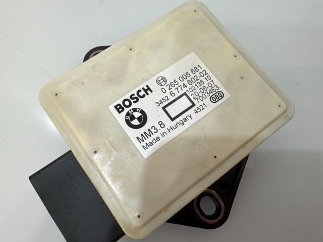 bontott BMW 5 E61 Gyorsulás Jeladó