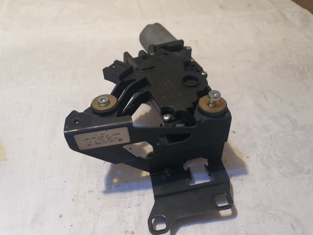 bontott BMW 5 E61 Hátsó Ablaktörlő Motor