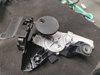 bontott BMW 5 E61 Hátsó Ablaktörlő Motor