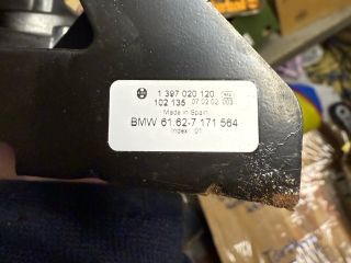 bontott BMW 5 E61 Hátsó Ablaktörlő Motor