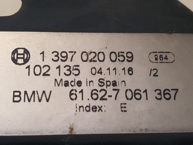 bontott BMW 5 E61 Hátsó Ablaktörlő Motor