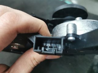 bontott BMW 5 E61 Hátsó Ablaktörlő Motor