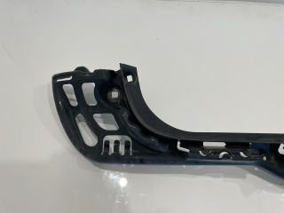 bontott BMW 5 E61 Hátsó középső Lökhárító Tartó (Műanyag)