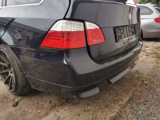bontott BMW 5 E61 Hátsó Lökhárító (Részeivel)