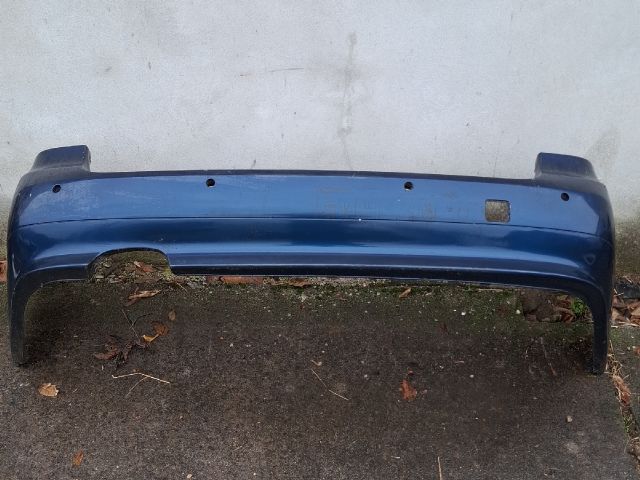 bontott BMW 5 E61 Hátsó Lökhárító (Üresen)