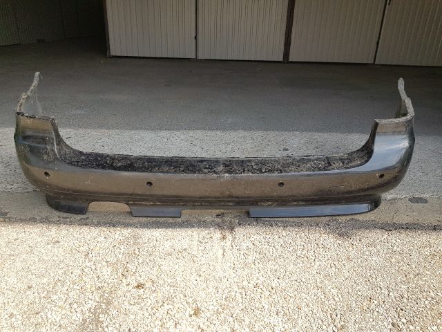 bontott BMW 5 E61 Hátsó Lökhárító (Üresen)