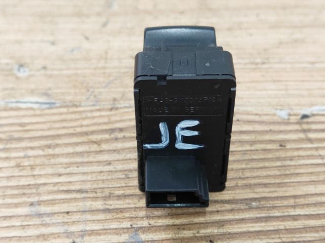 bontott BMW 5 E61 Jobb első Ablakemelő Kapcsoló