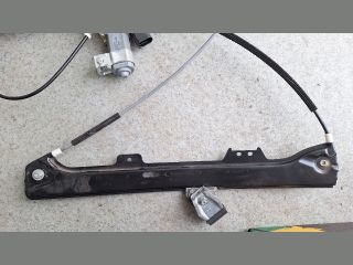 bontott BMW 5 E61 Jobb első Ablakemelő Szerkezet (Elektromos)