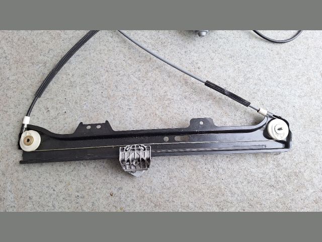 bontott BMW 5 E61 Jobb első Ablakemelő Szerkezet (Elektromos)