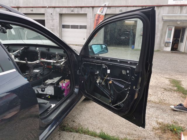 bontott BMW 5 E61 Jobb első Ajtó (Üres lemez)