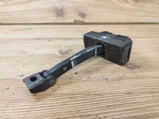 bontott BMW 5 E61 Jobb első Ajtóhatároló