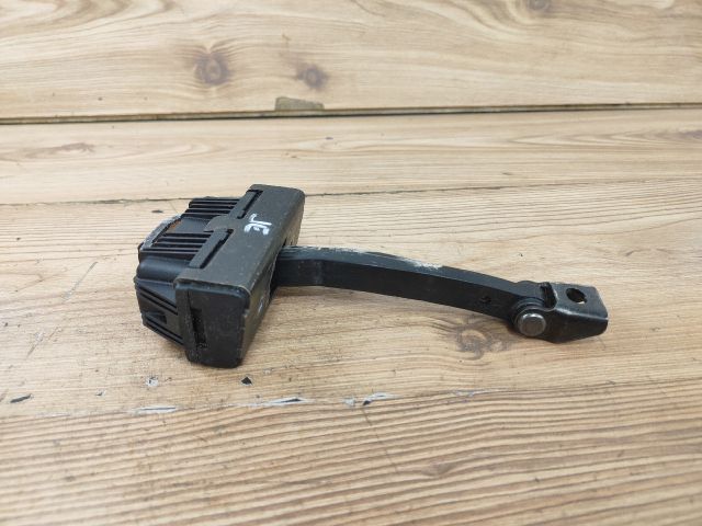 bontott BMW 5 E61 Jobb első Ajtóhatároló