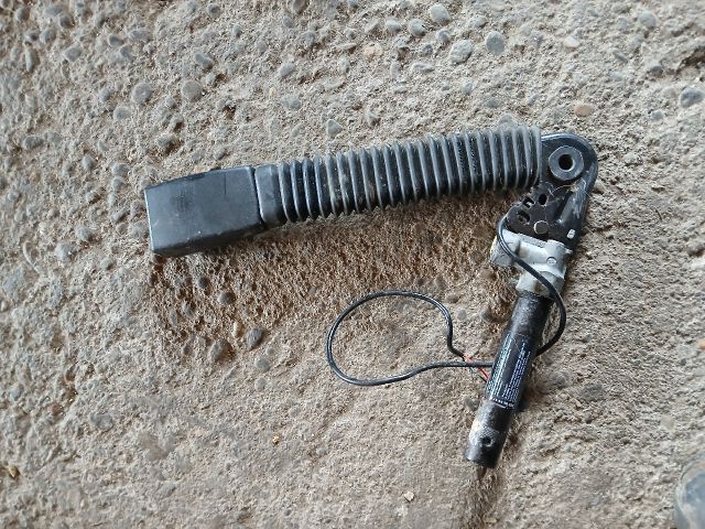 bontott BMW 5 E61 Jobb első Biztonsági Öv Csat