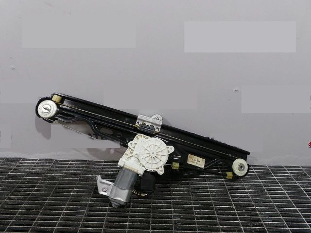 bontott BMW 5 E61 Jobb hátsó Ablakemelő Szerkezet (Elektromos)