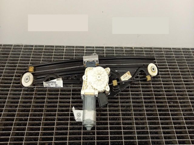 bontott BMW 5 E61 Jobb hátsó Ablakemelő Szerkezet (Elektromos)